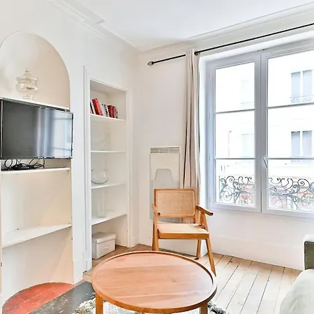 Elegant Pres De La Tour Eiffel - Ii Apartment Paris